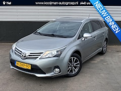 Toyota Avensis Wagon - 1.8 VVTi Business Navigatie, Stoel verwarming, Nieuw geleverd en dealeronderhouden, achter