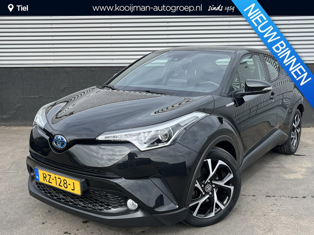 Toyota C-HR - 1.8 Hybrid Dynamic Navigatie, Trekhaak, LM velgen, Adaptieve cruise control, Achteruitrijc - AutoWereld.nl
