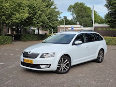 Skoda Octavia Combi - 1.6 TDI Greenline Style (Distributieriem is vervangen!)