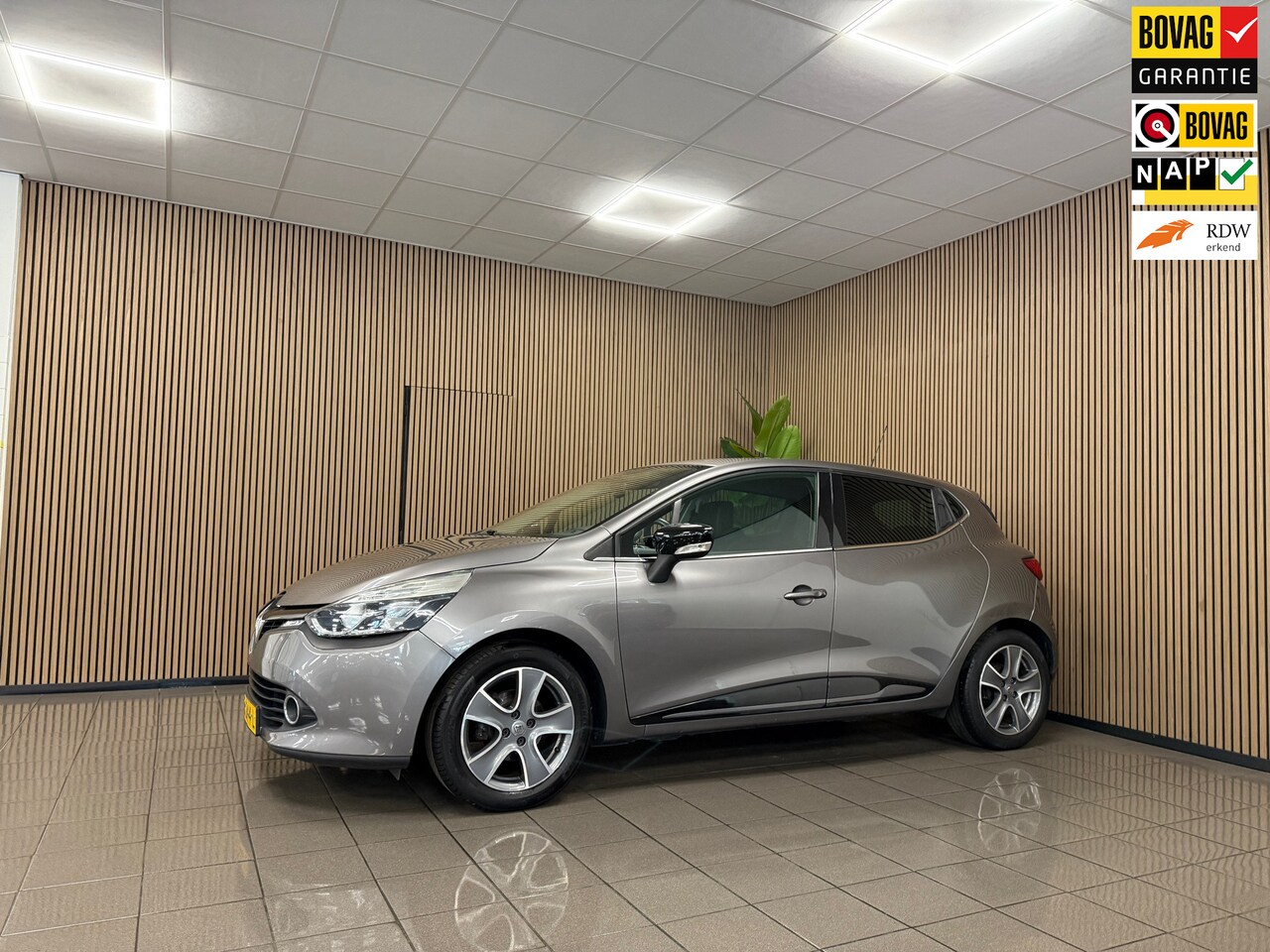 Renault Clio - 0.9 TCe ECO Night&Day * Afn. Trekhaak / Navigatie / Cruise control / NL Auto * - AutoWereld.nl