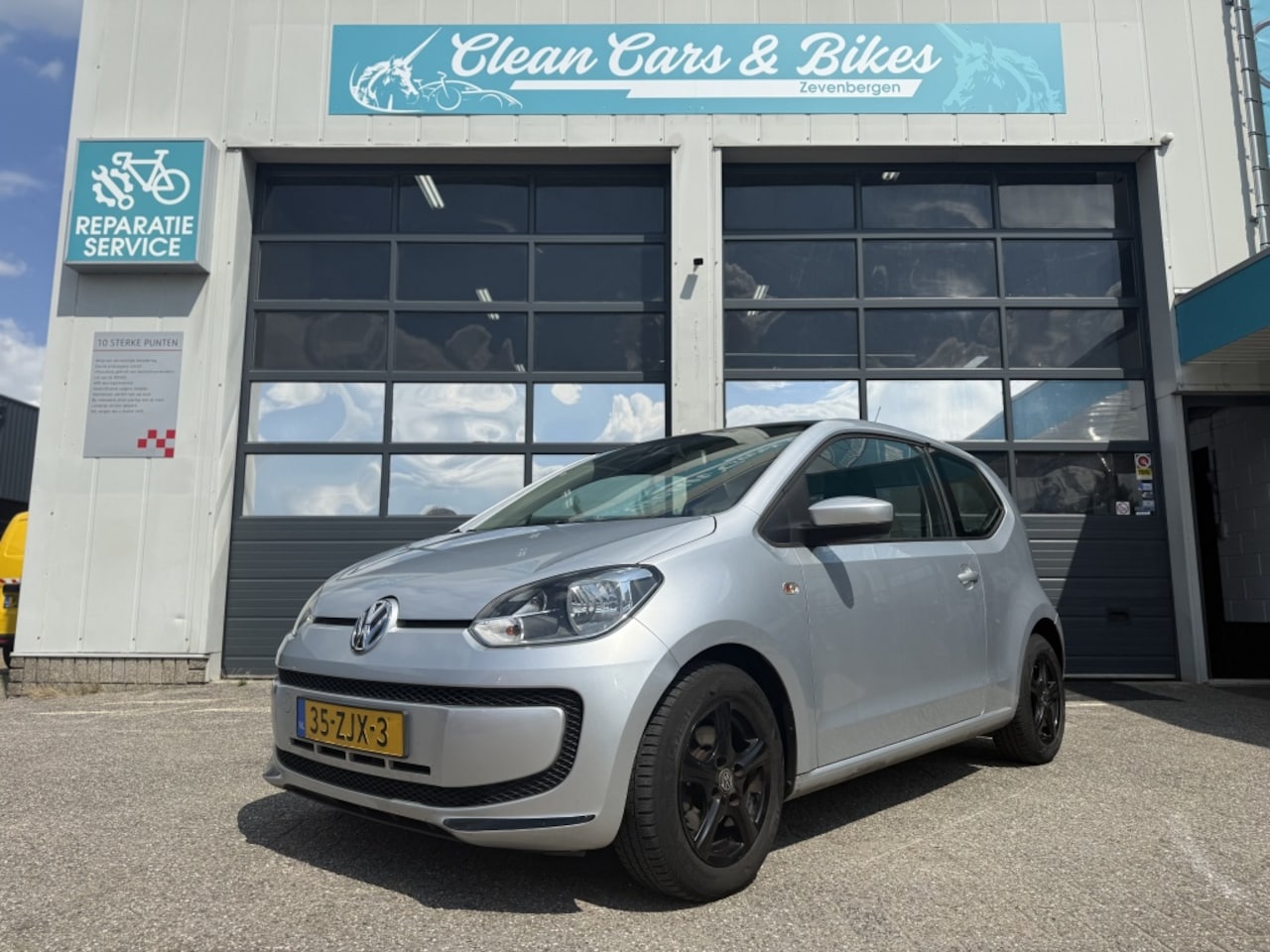 Volkswagen Up! - 1.0 move up! BlueM. - AutoWereld.nl