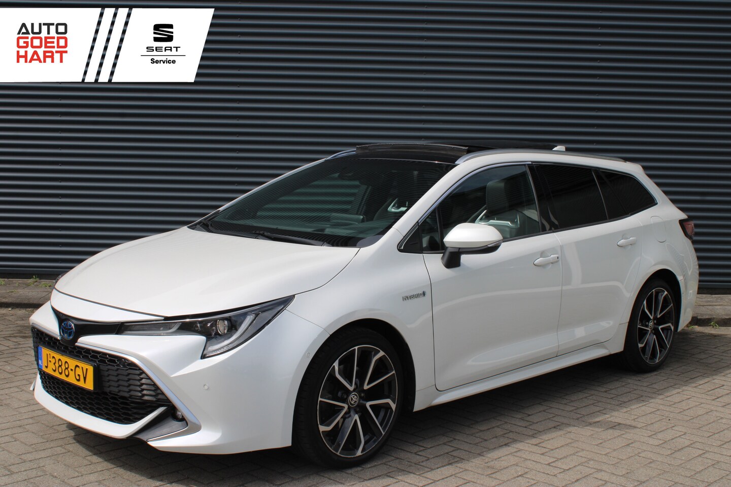 Toyota Corolla Touring Sports - Panoramadak Leer Camera Full-Led 2.0 Hybrid Premium - AutoWereld.nl