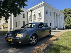 Audi A4 Limousine - AUT 2.5 TDI V6