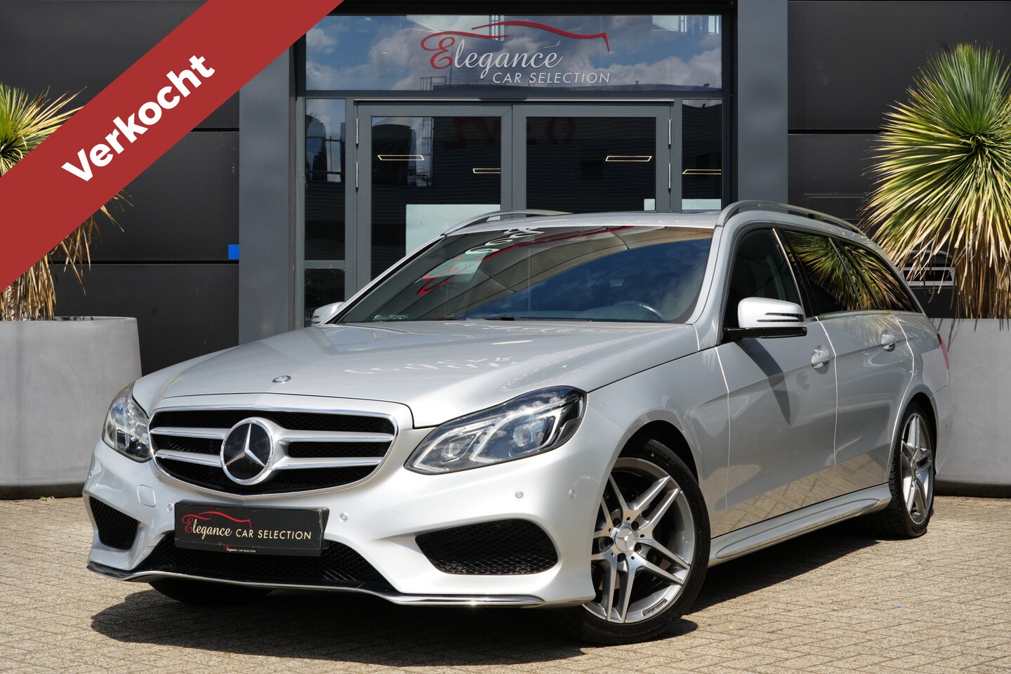 Mercedes-Benz E-klasse Estate - 250 Edition Sport Elegance 211pk Panoramadak/Trekhaak/Camera - AutoWereld.nl