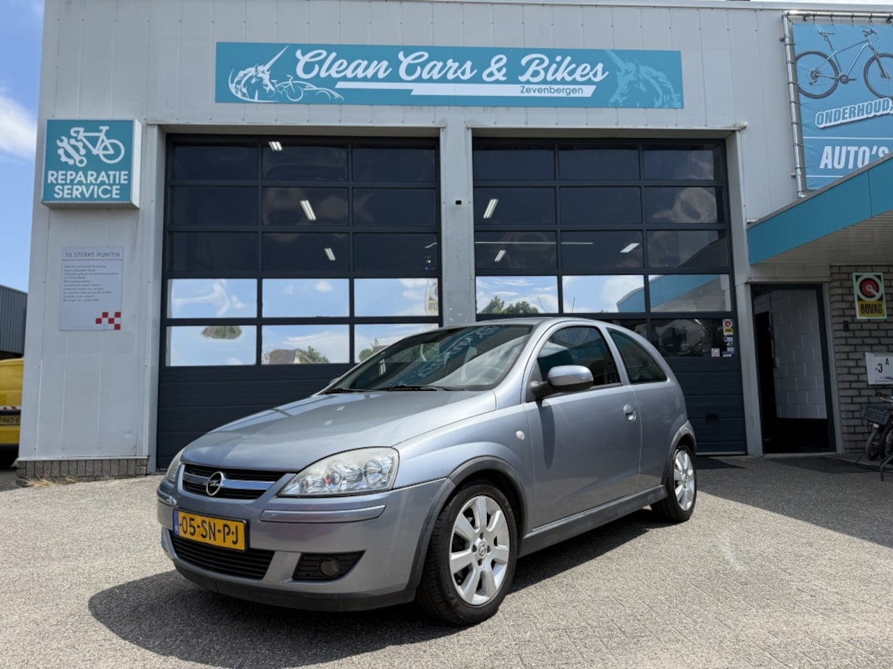 Opel Corsa - 1.0-12V Silverline 1.0-12V Silverline - AutoWereld.nl