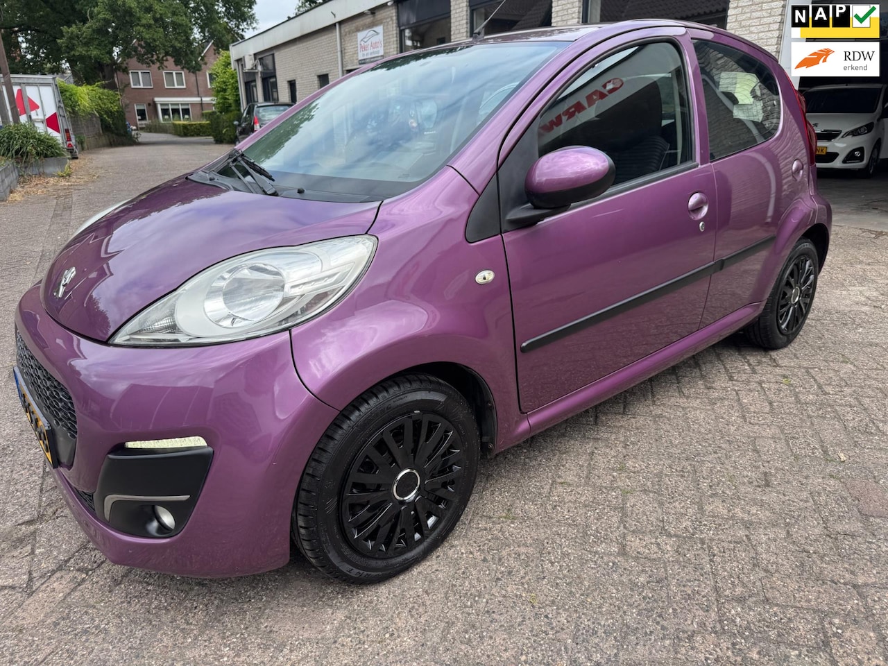 Peugeot 107 - 1.0 Active AIRCO LED ORG 115177 KM NAP O.H BOEKJES - AutoWereld.nl