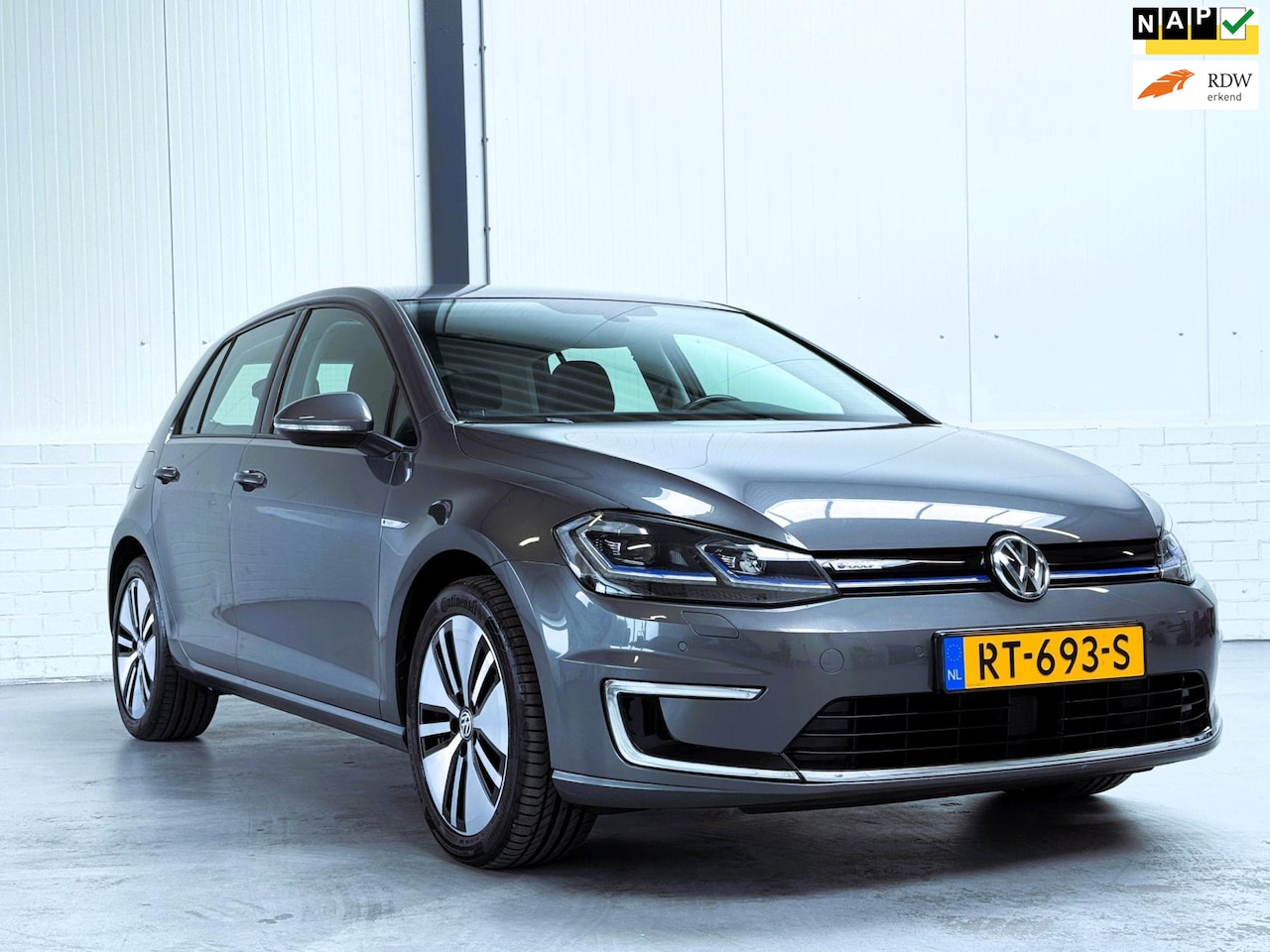 Volkswagen e-Golf - E-Golf 36KWh|Trekhaak - AutoWereld.nl