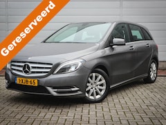 Mercedes-Benz B-klasse - 180 Ambition | Clima | Cruise | Navi | Pdc | Trekhaak | Lichtmetaal | All season |