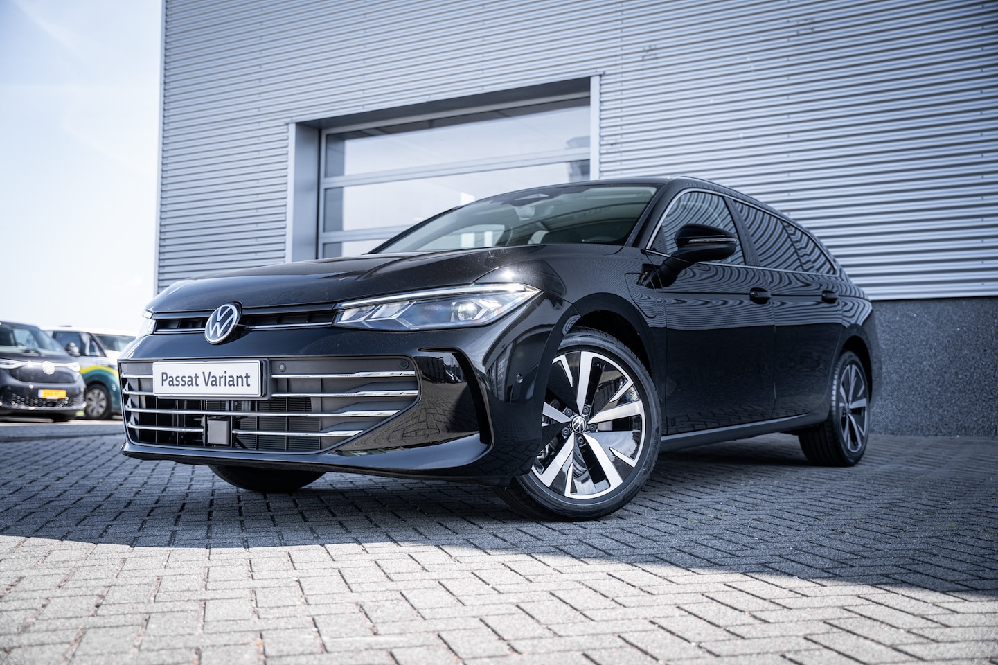 Volkswagen Passat Variant - Business - eHybrid Inclusief €2000,- inruilvoordeel | | 'App-Connect' draadloze smartphone - AutoWereld.nl