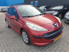 Peugeot 207 - 1.4 XR