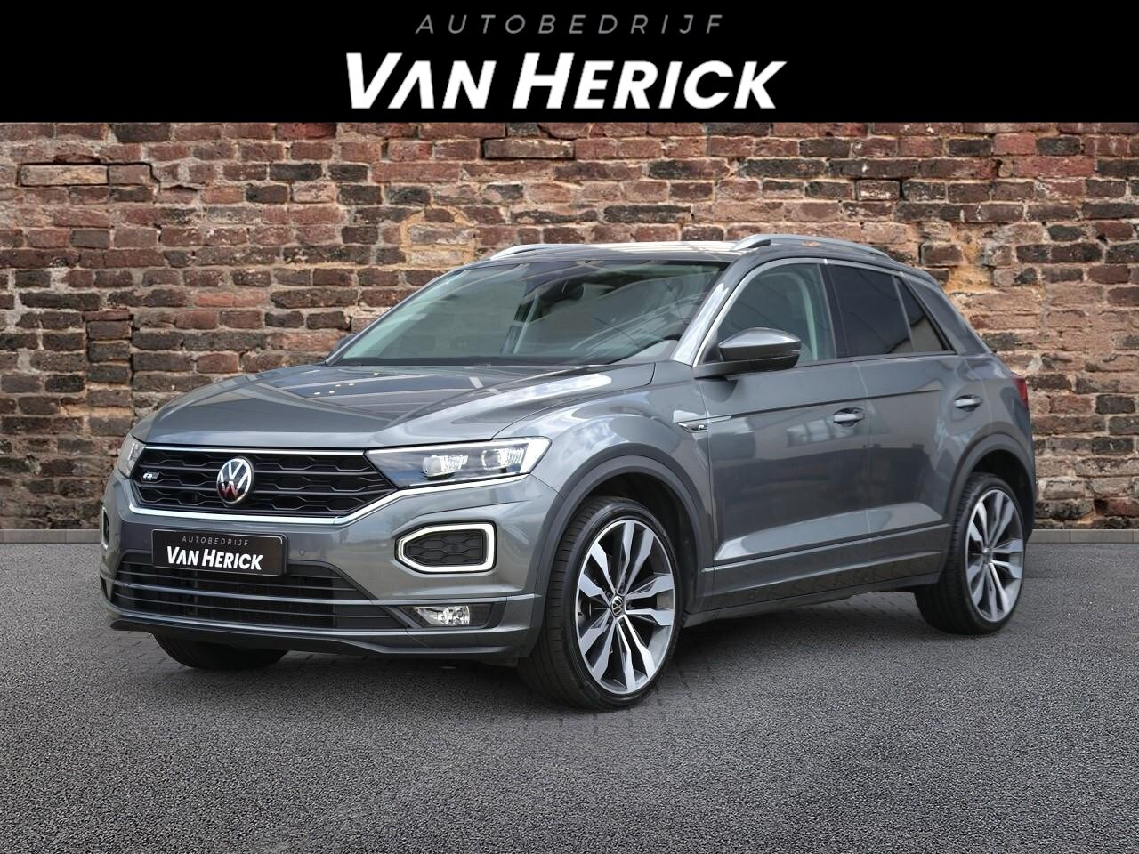 Volkswagen T-Roc - 1.5 TSI Sport Business R Automaat | Navi | Stoelverwarming | Virtual Cockpit - AutoWereld.nl