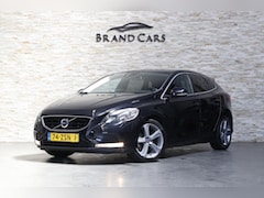 Volvo V40 - 1.6 T3 Momentum | CAMERA | NAVI | KEYLESS | NAP | ORIG NL |