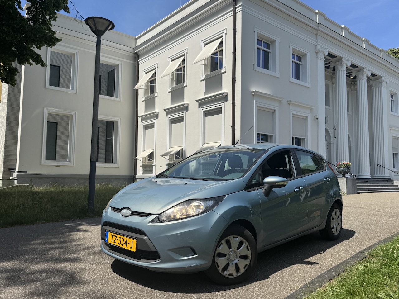 Ford Fiesta - 1.25 Limited 1.25 Limited, 5 DEURS, nieuw model - AutoWereld.nl