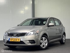 Kia Cee'd - 1.6 CVVT X-ecutive AUTOMAAT [ NL auto met NAP ]