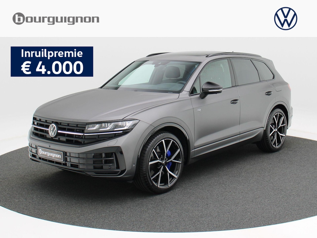 Volkswagen Touareg - R Edition 3.0 eHybrid 462 pk | Luchtvering | Soft Close | Trekhaak | HUD | 4 Motion | Dyna - AutoWereld.nl
