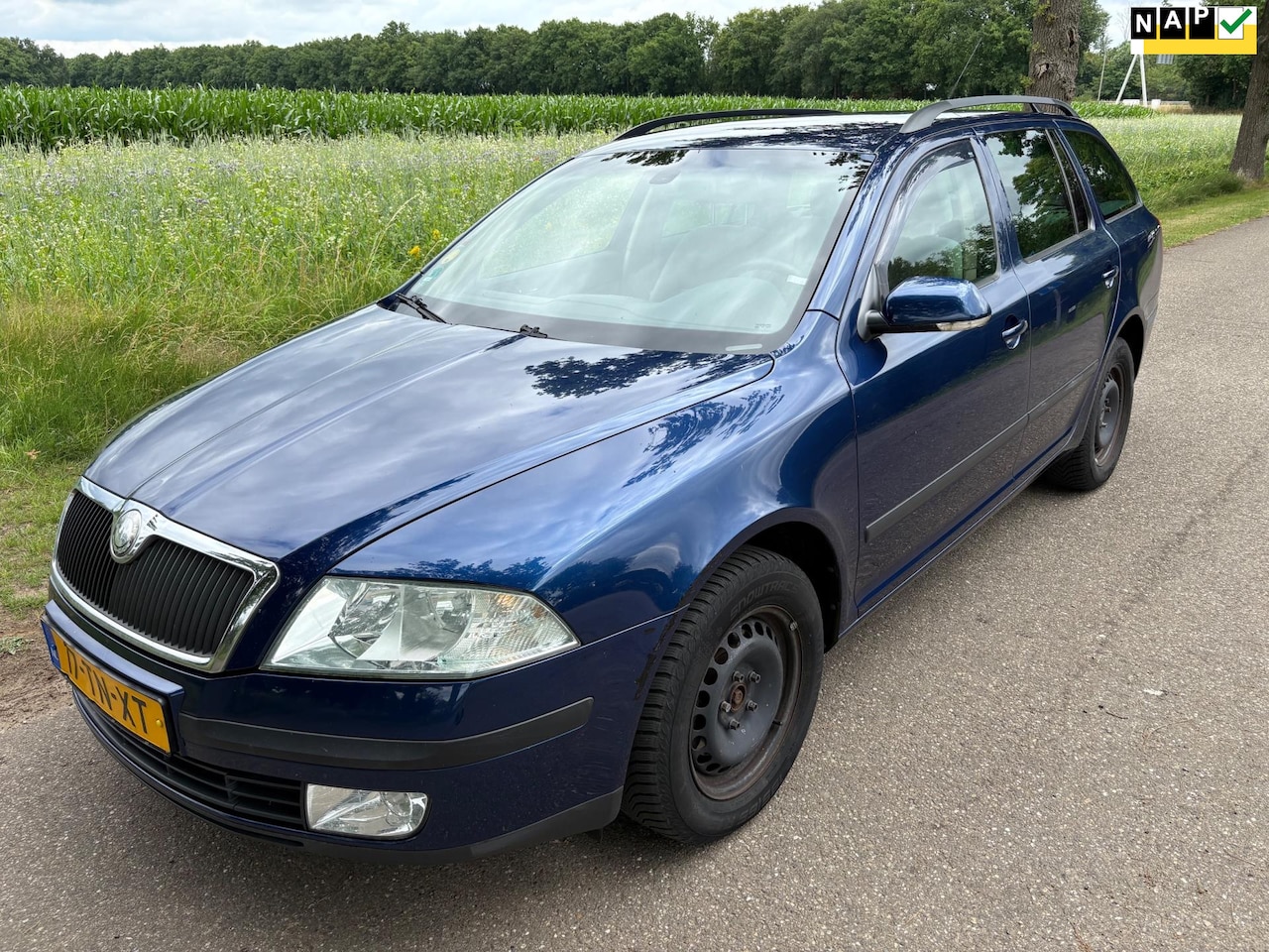 Skoda Octavia Combi - 1.9 TDI Elegance Airco/APK/Trekhaak/Clima - AutoWereld.nl
