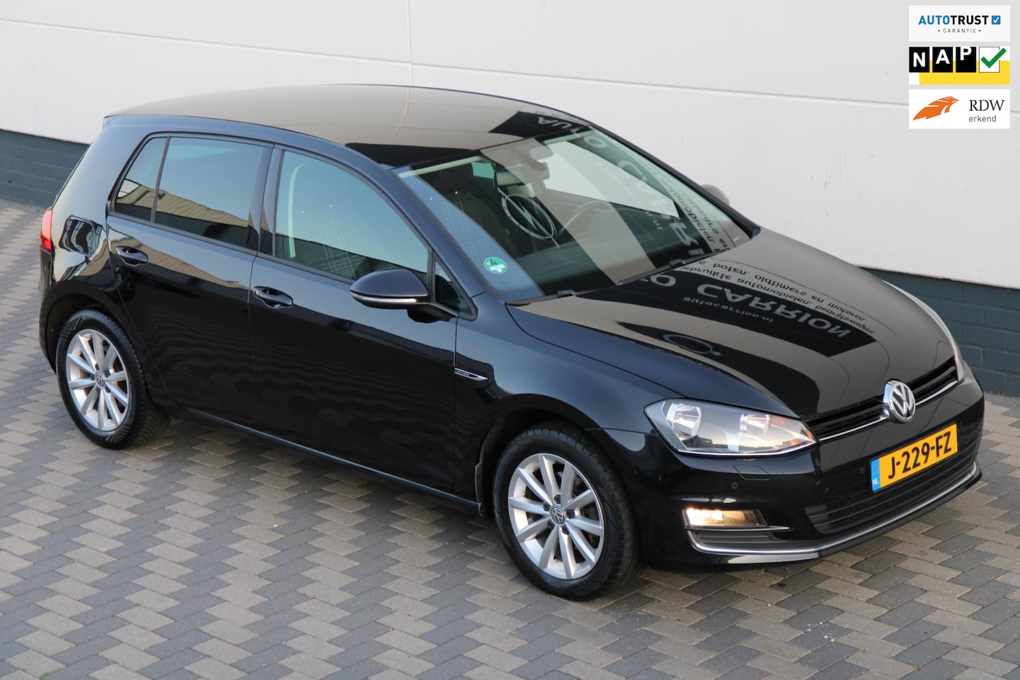 Volkswagen Golf - 1.2 TSI Lounge Climatronic en zeer luxe !!! - AutoWereld.nl