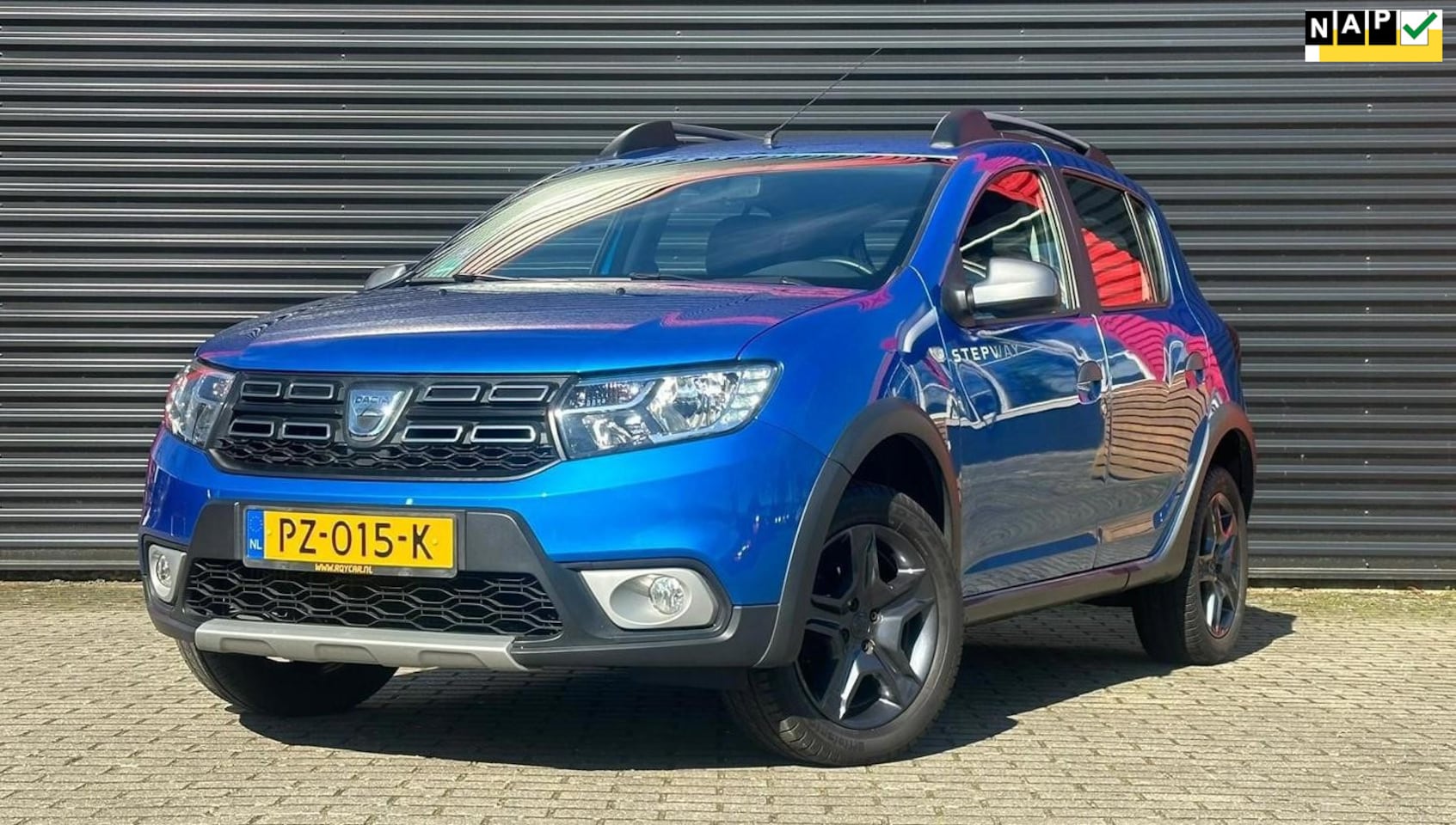 Dacia Sandero Stepway - 0.9 TCe SL | Airconditioning | Trekhaak | Navigatie | Lichtmetalen velgen | Bluetooth | NA - AutoWereld.nl