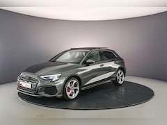 Audi A3 Sportback - 45 TFSI e 245PK S edition Competition| Panoramadak | Stoelverwarming | Elekt.bestuur.stoel