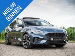Ford Focus - 1.5 EcoBoost ST Line Pano B&O ACC Keyless