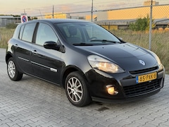 Renault Clio - 1.5 dCi 88PK Parisienne Cruise Airco Velgen
