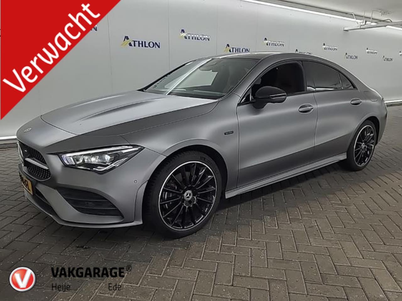Mercedes-Benz CLA-Klasse - 250 e Premium Plus | Panoramadak | Lederen Bekleding | Burmester | 360°-camera | NL-Auto | - AutoWereld.nl