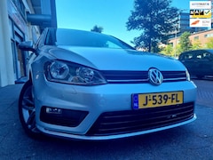 Volkswagen Golf - 1.2 TSI Highline Automaat Carplay ZelfPark