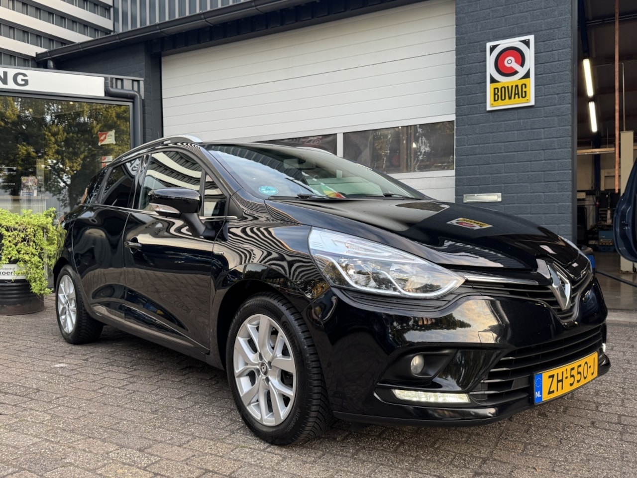 Renault Clio Estate - 0.9 TCe Limited 0.9 TCe Limited - AutoWereld.nl