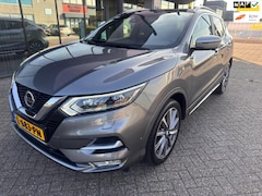 Nissan Qashqai - 1.3 DIG-T Tekna + / Pano'dak / Leder / Xenon / Camera