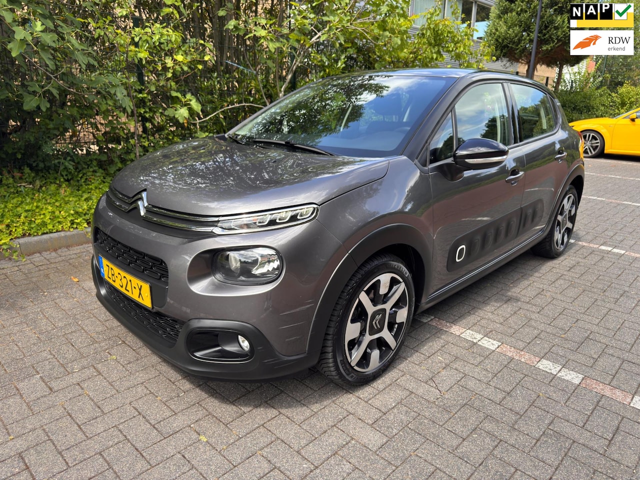 Citroën C3 - 1.2 PureTech S&S Shine / Automaat / Navi / Camera / PDC - AutoWereld.nl