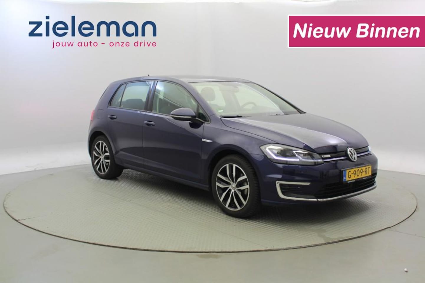 Volkswagen Golf - e-Golf - Stoelverw. Carplay, Camera, Cruise - AutoWereld.nl