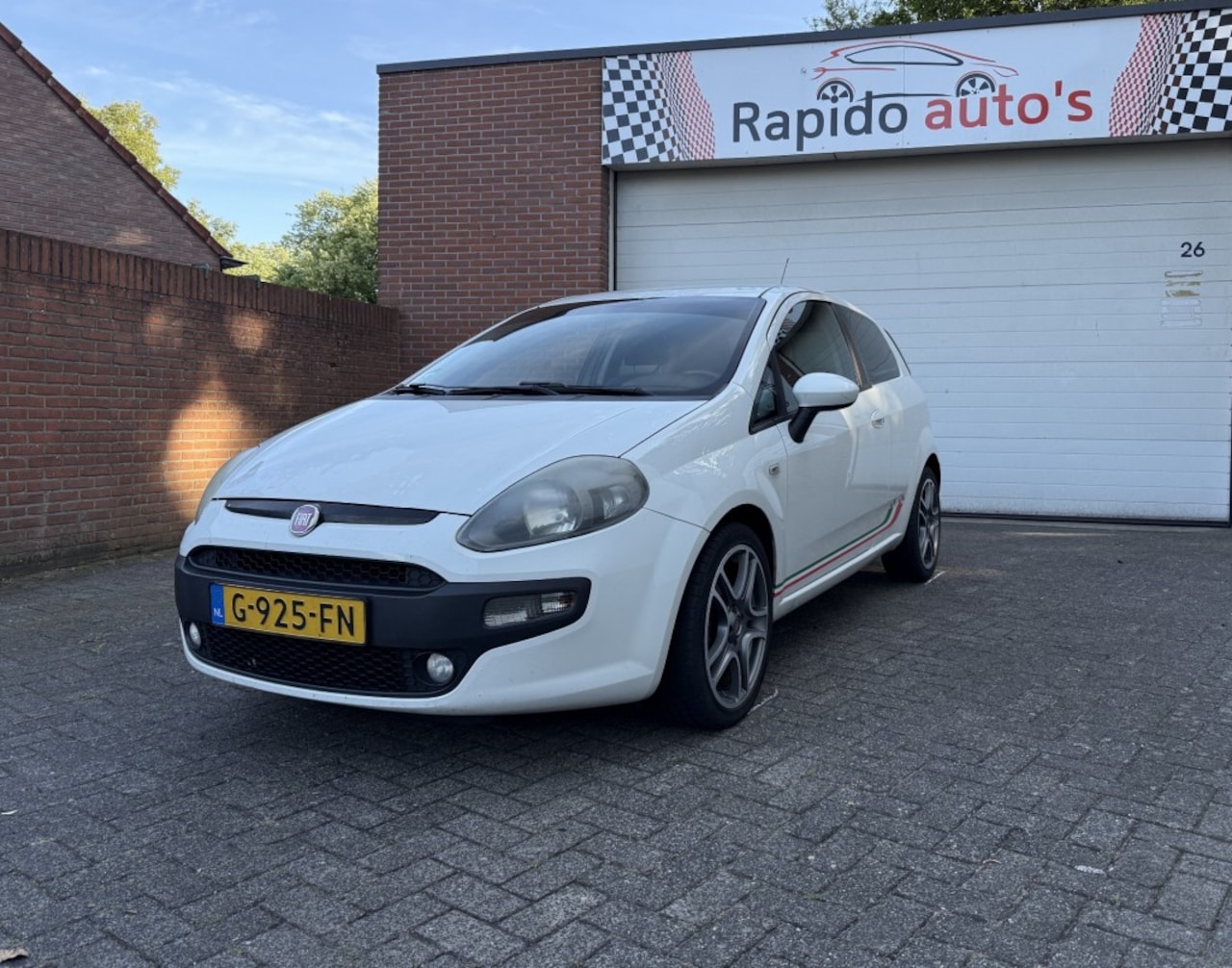 Fiat Punto - 1.4-16V M-AIR DYN. 2011 Airco - AutoWereld.nl