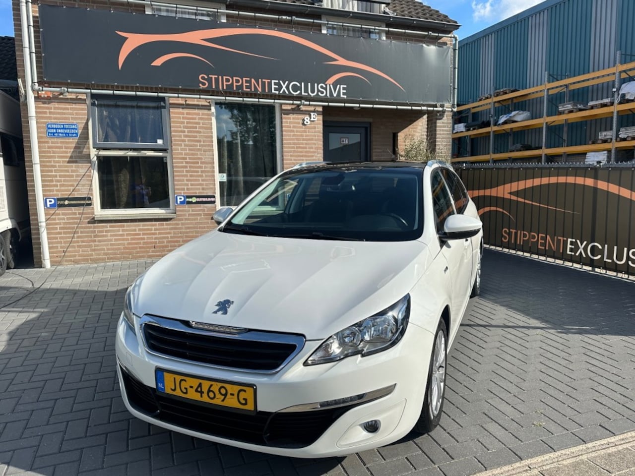 Peugeot 308 - 1.2 PureTech Style 1.2 PURETECH STYLE - AutoWereld.nl