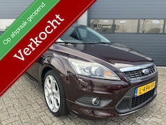 Ford Focus - 2.0 Luxe Titanium Uitvoering