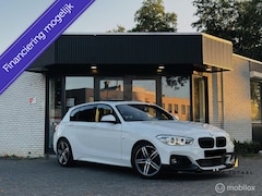 BMW 1-serie - 118i High Executive|PANO|KEYLESS|CARPLAY|