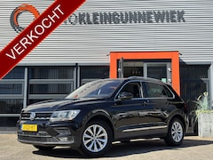 Volkswagen Tiguan - 1.5 TSI ACT Comfortline Business / Schuifkanteldak / Stoelverwarming / Digital Cockpit /