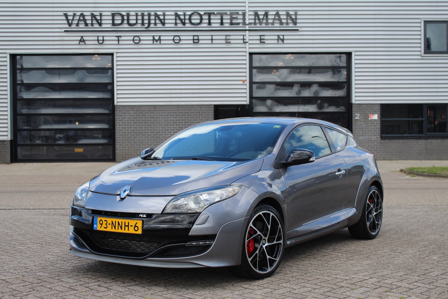 Renault Mégane Coupé - 2.0 RS Turbo 250 / Leer / Recaro / Bi-Xenon / 19 Inch / N.A.P. - AutoWereld.nl