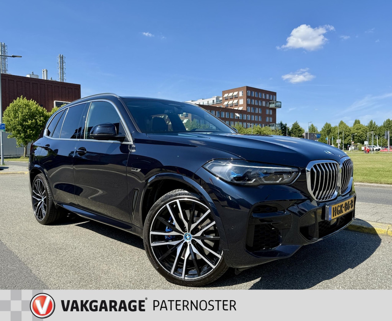 BMW X5 - xDrive45e M-Sport Pano / 22 inch / HUD / 360 / Laser / Trekhaak / Vol! - AutoWereld.nl