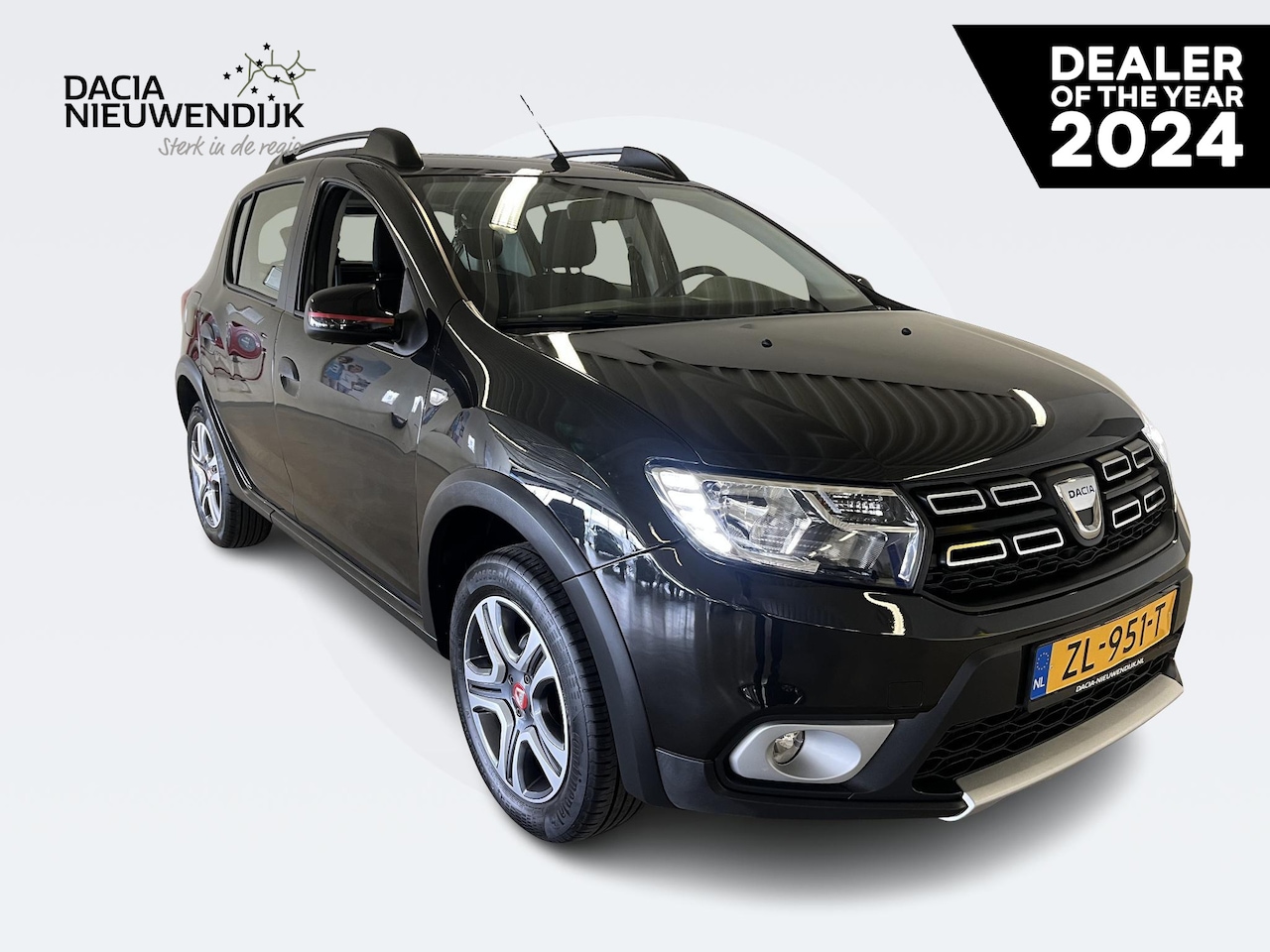 Dacia Sandero - 0.9 TCe Tech Road TREKHAAK / APPLE CARPLAY ANDROID AUTO / CLIMATE CONTROLE / CRUISE CONTRO - AutoWereld.nl