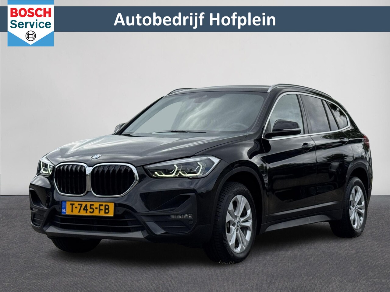 BMW X1 - sDrive18i High Executive | Automaat | Cruise | Camera | Navi | Stoelverwarming | Clima ( V - AutoWereld.nl
