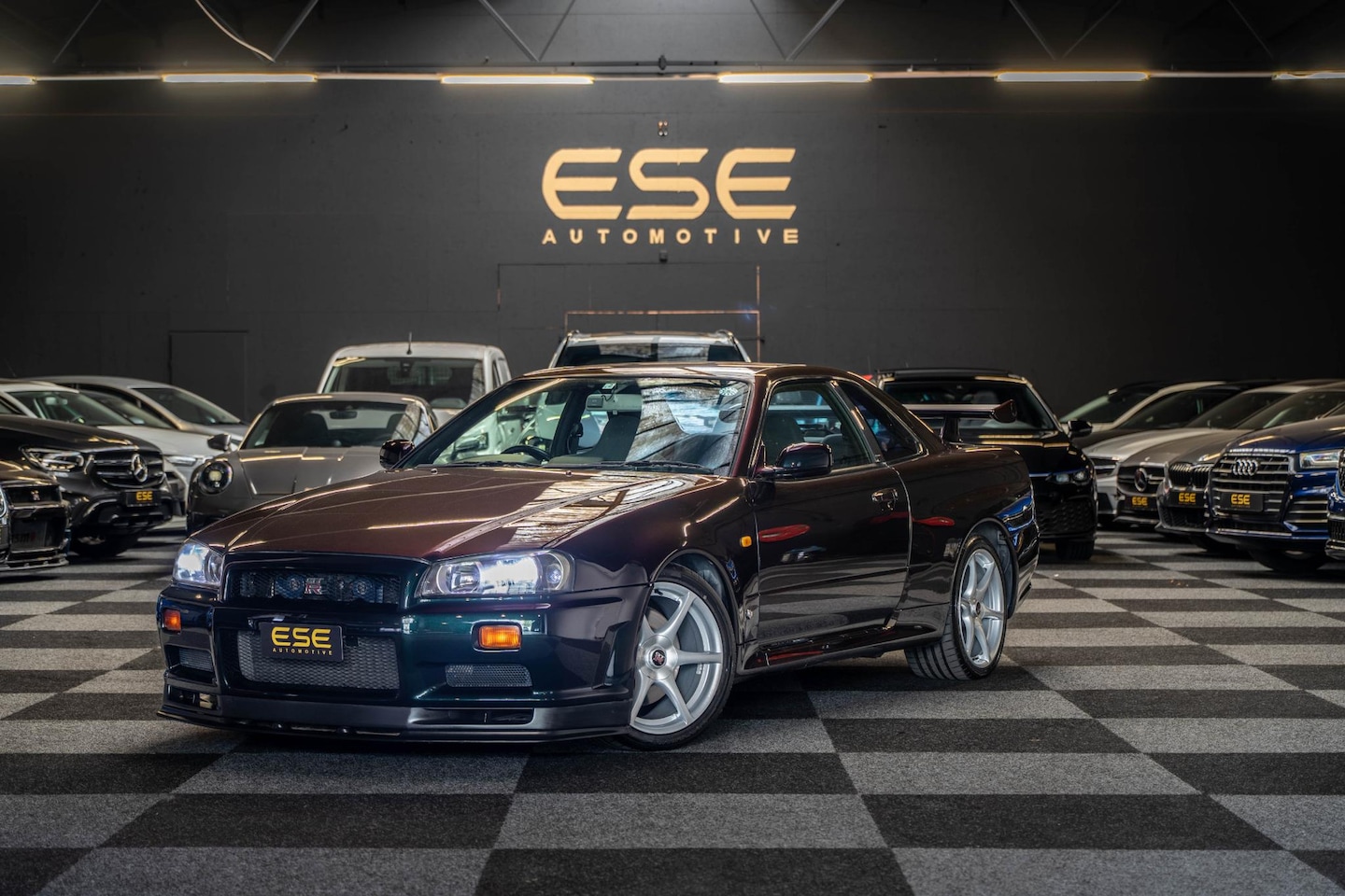 Nissan GT-R - Skyline R34 GTR V-spec Midnight Purple II - AutoWereld.nl