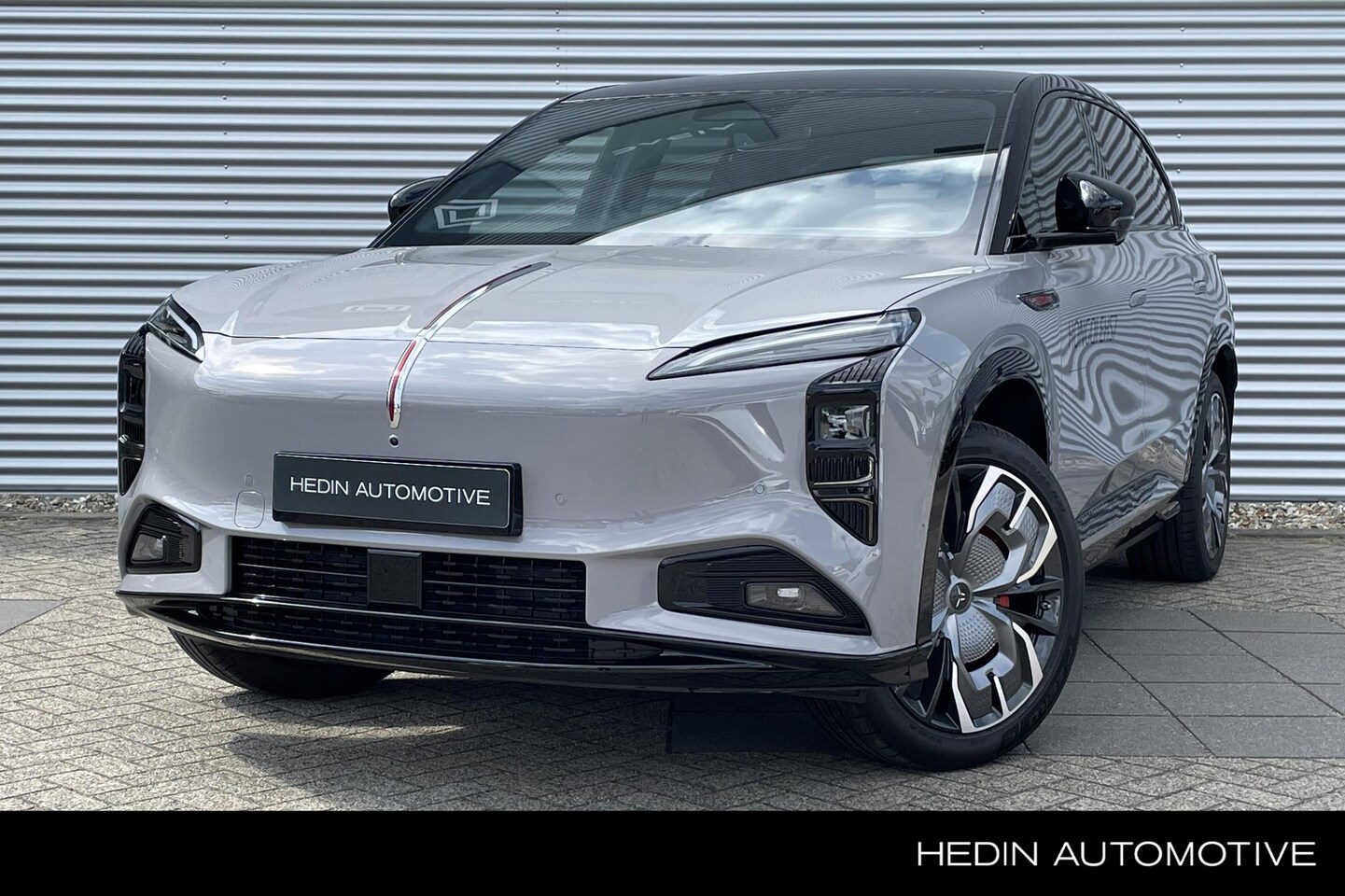 Hongqi E-HS7 - EHS7 Long Range Launch Edition 111kWh | Panorama dak | Heads up display | Massage stoelen - AutoWereld.nl