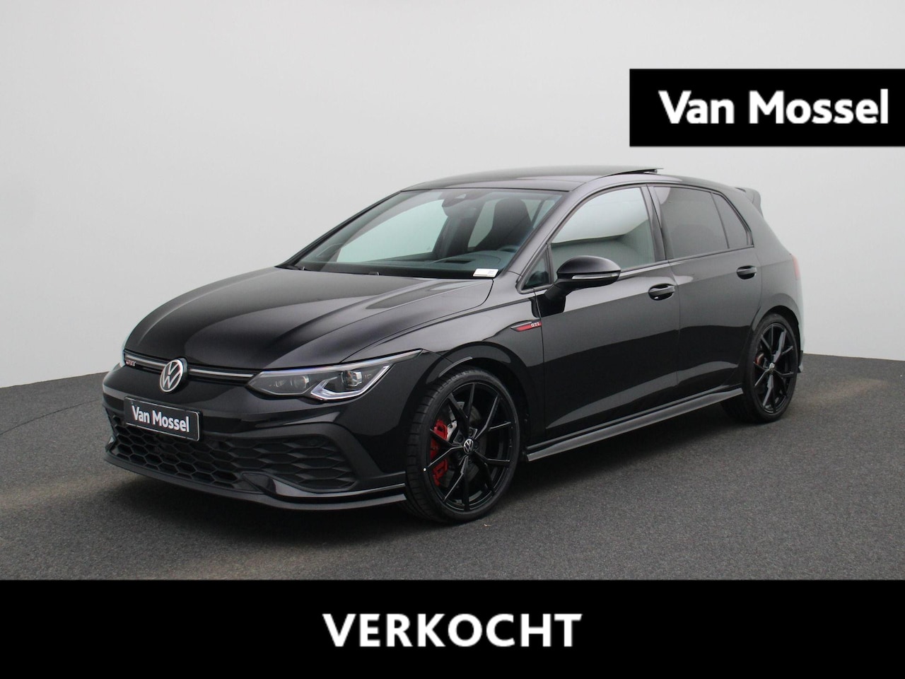 Volkswagen Golf - 2.0 TSI GTI Clubsport | 300 PK | Automaat | Stoelverwarming | Harman & Kardon | Parkeer Ca - AutoWereld.nl