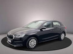 Skoda Fabia - Active 1.0 TSI 95pk Snelheidsbegrenzer, Airco, Bluetooth, App connect, DAB, Radio, LED kop