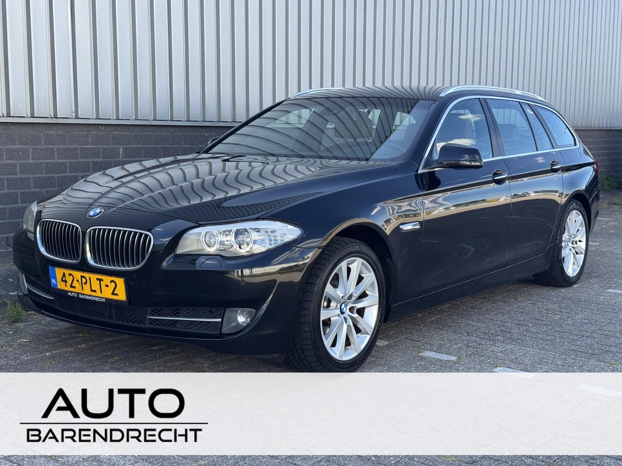 BMW 5-serie Touring - 520d High Executive Elektrische Trekhaak | Leder - AutoWereld.nl