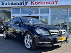 Mercedes-Benz C-klasse Coupé - 180 net grote beurt, nw distributie, cruise-control, aut. Navigatie Enz Enz