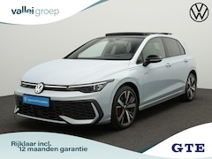 Volkswagen Golf - GTE 1.5 eHybrid 272 pk DSG | Panoramadak | IQ Light | Head-up display | Stuur-/stoelverwar