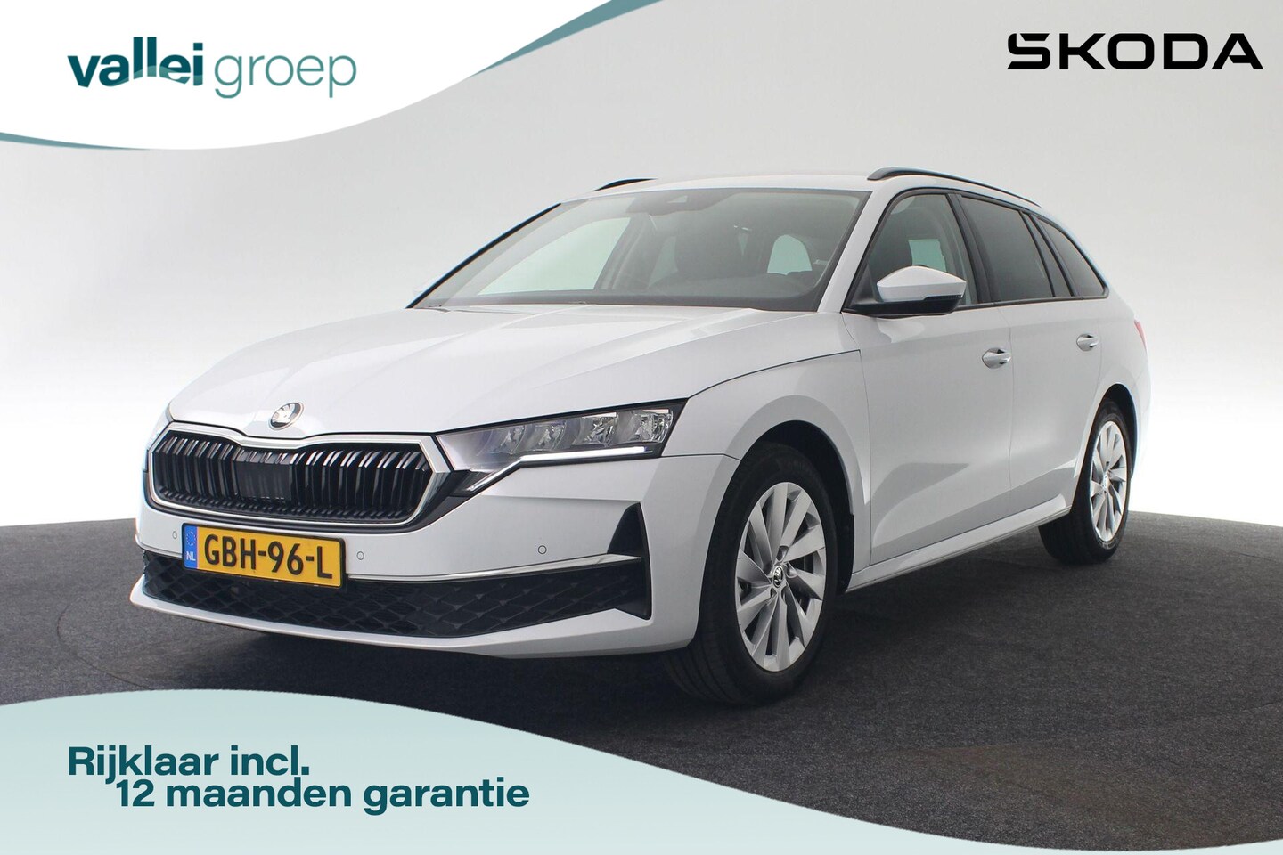 Skoda Octavia Combi - First Edition 1.5 TSI 115 pk DSG | Nieuw Model | ACC | Keyless | Elektrische achterklep | - AutoWereld.nl