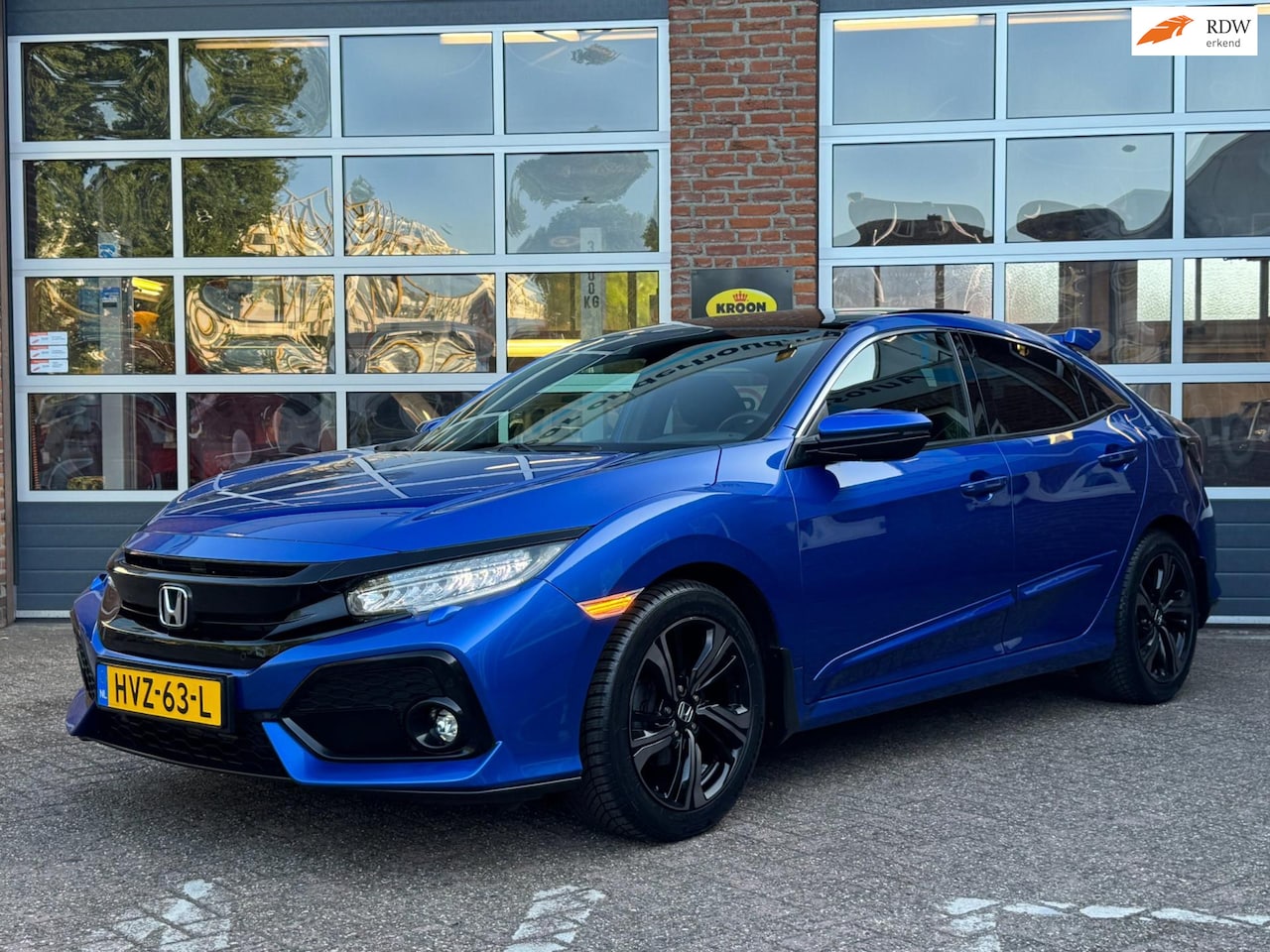Honda Civic - 1.0 i-VTEC Executive 1.0 i-VTEC Executive, navi, camera, adapt cruise, Panodak, stoelverw - AutoWereld.nl