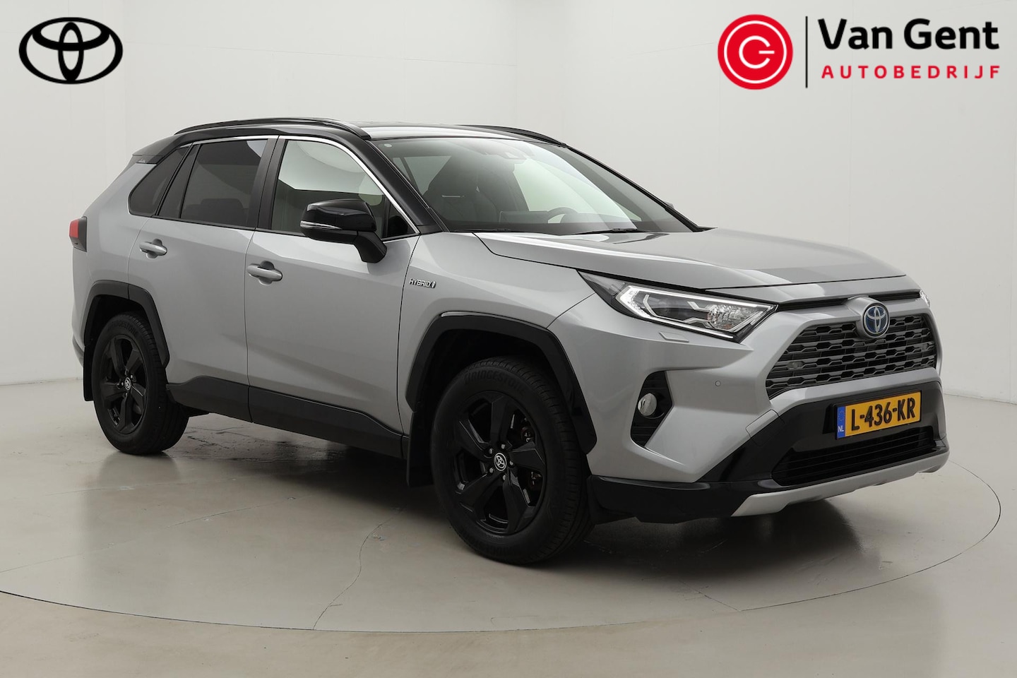 Toyota RAV4 - 2.5 Hybrid AWD Bi-Tone | Trekhaak | Stoel-/stuurverwarming | Verwarmbare voorruit | Keyles - AutoWereld.nl